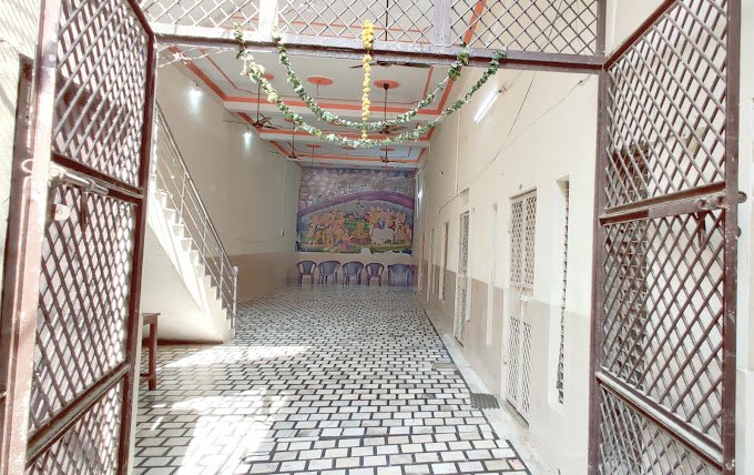 mathura - navneet atithi gruh
